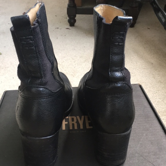 Frye black boots. Size 6.5 - Picture 2 of 6